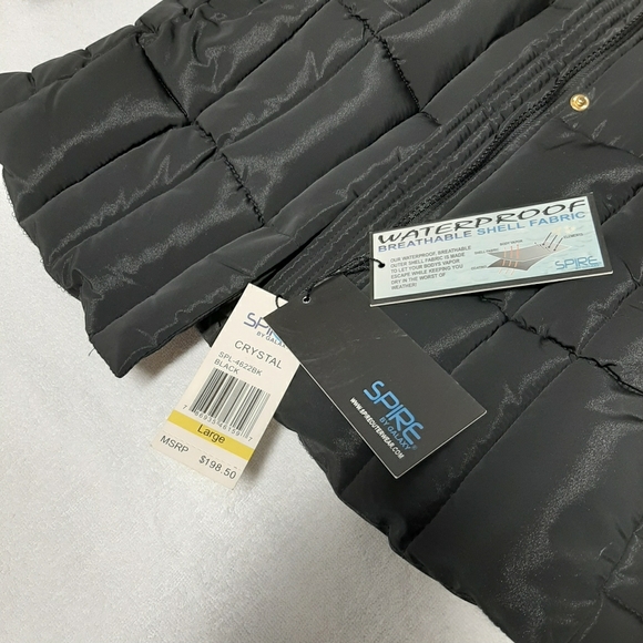 Ladies coat - Picture 3 of 7